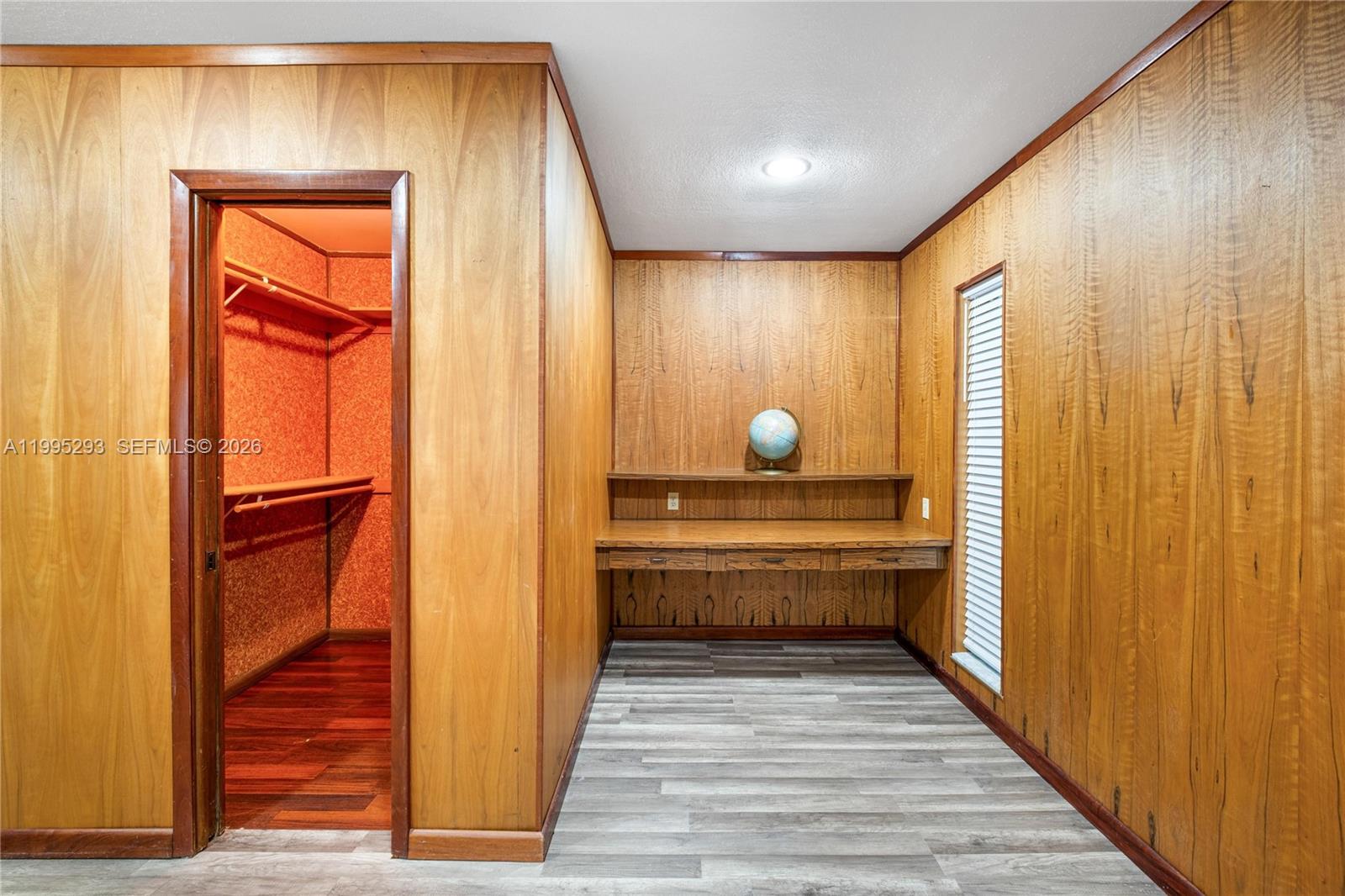 LAKESHORE SEC ONE - Residential