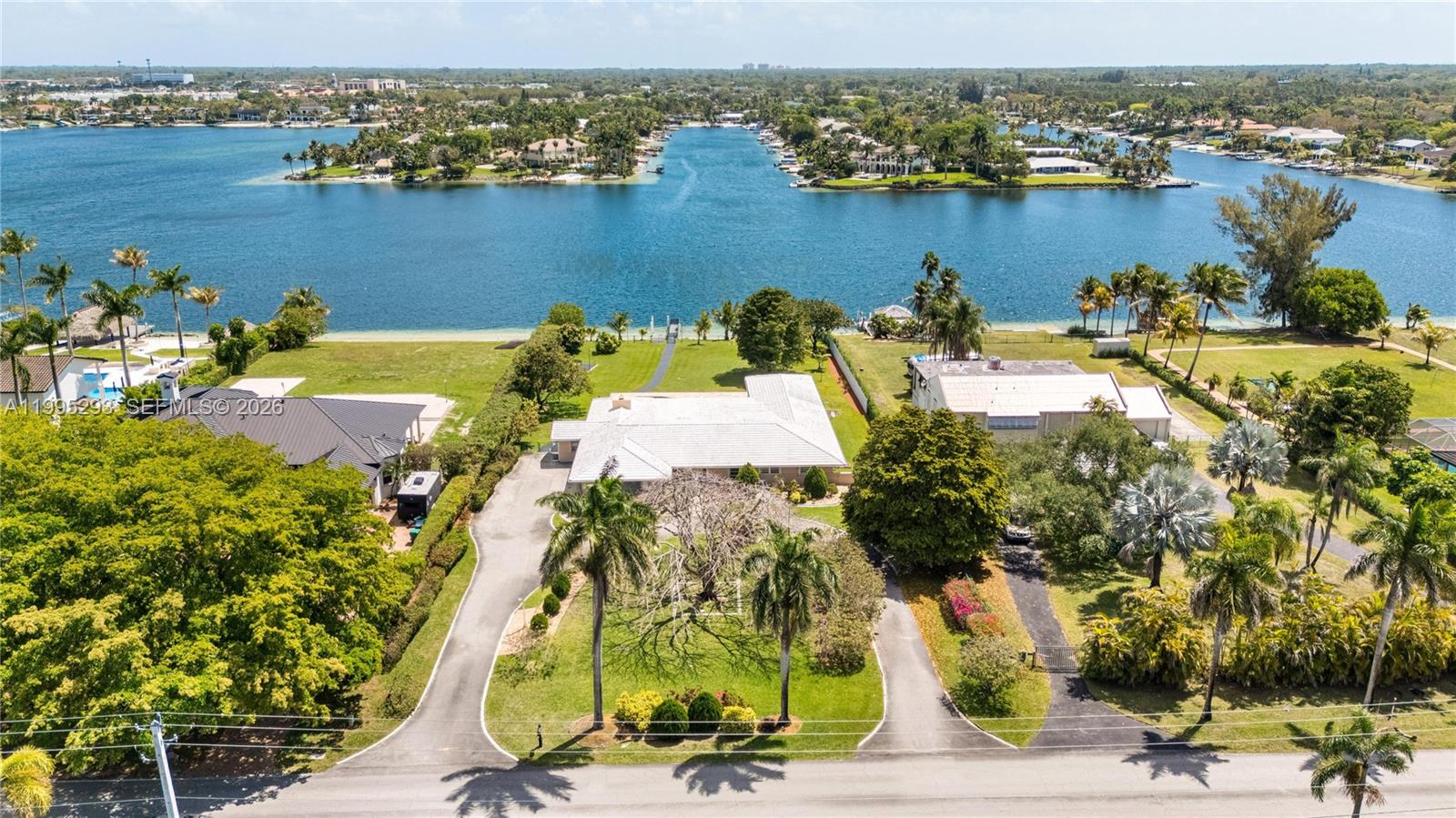 LAKESHORE SEC ONE - Residential