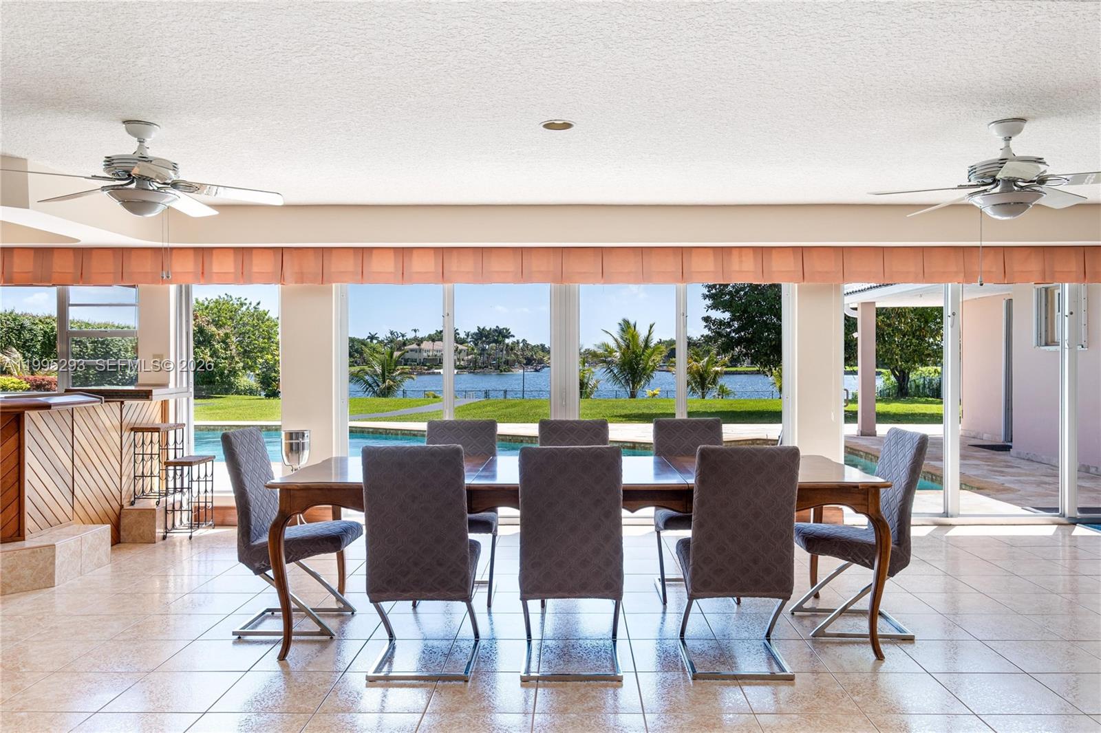 LAKESHORE SEC ONE - Residential