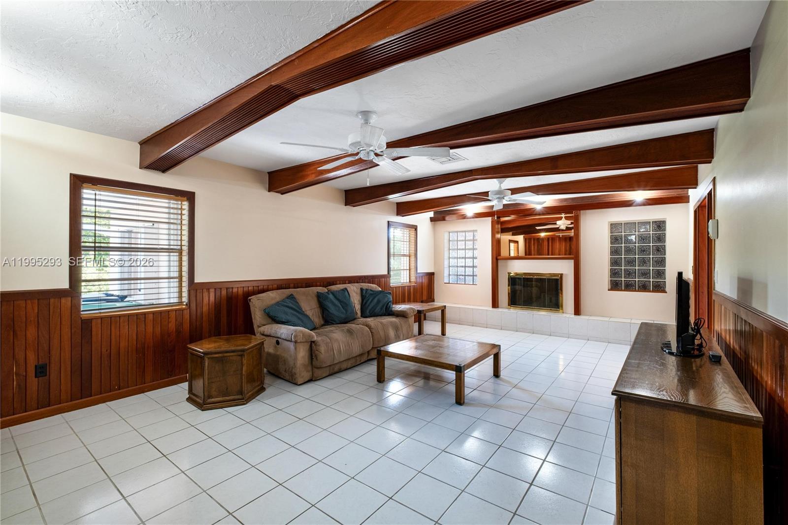 LAKESHORE SEC ONE - Residential