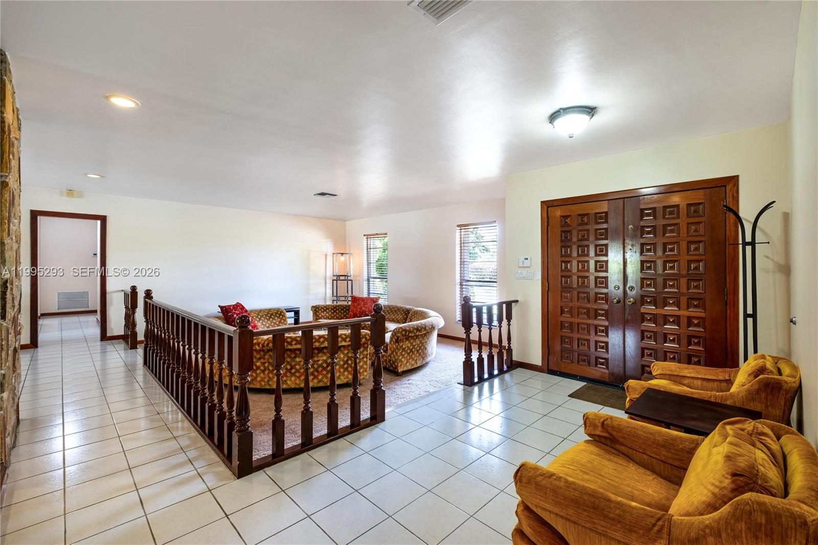 LAKESHORE SEC ONE - Residential