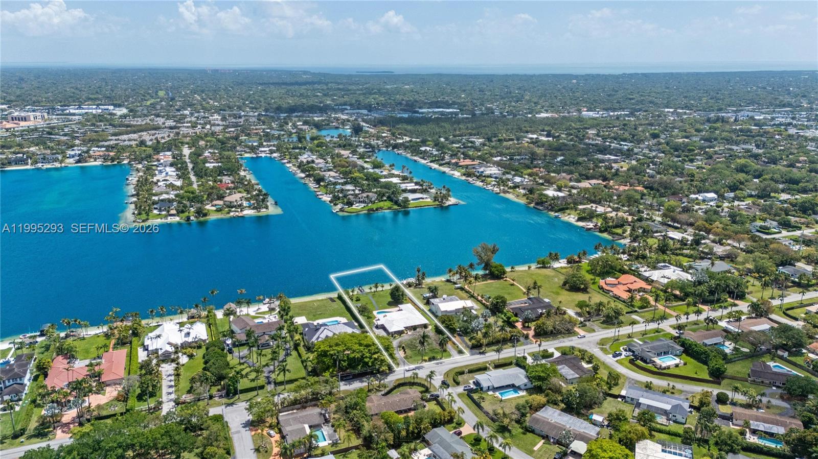 LAKESHORE SEC ONE - Residential