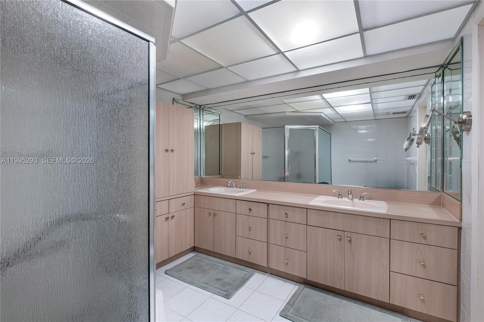 LAKESHORE SEC ONE - Residential