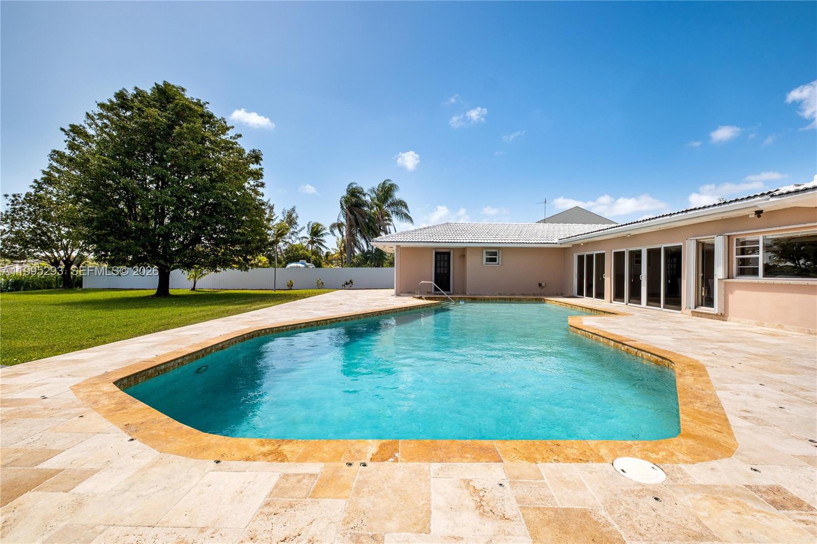 LAKESHORE SEC ONE - Residential