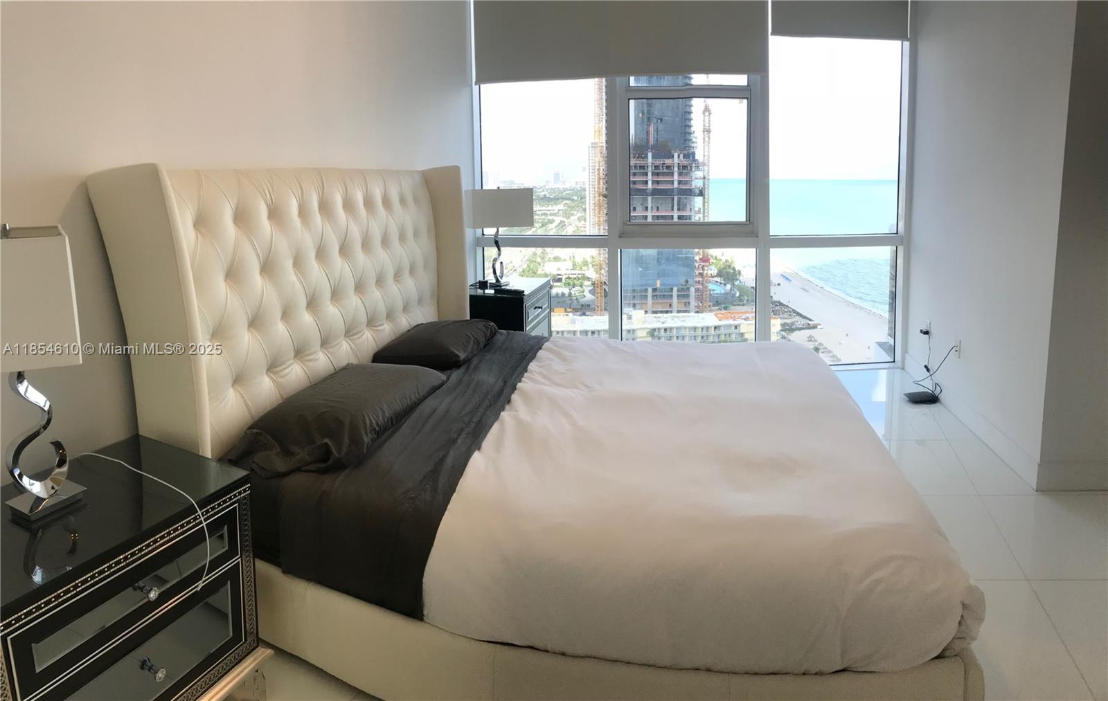 TRUMP ROYALE CONDO - Residential Lease