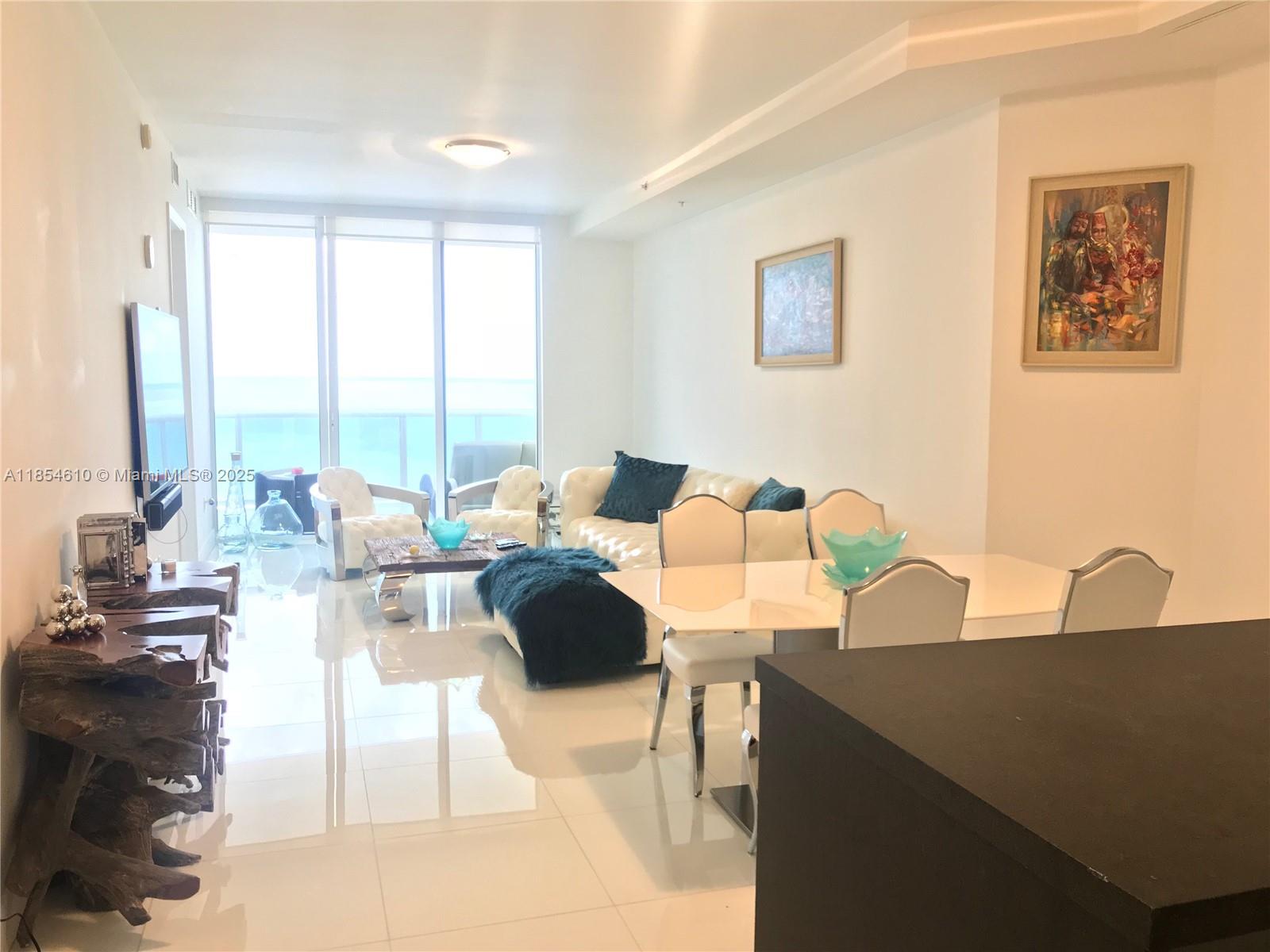 TRUMP ROYALE CONDO - Residential Lease