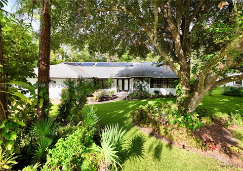 Photo of 172 Wild Pine Rd, Wellington, FL 33414 (MLS # A12039229)