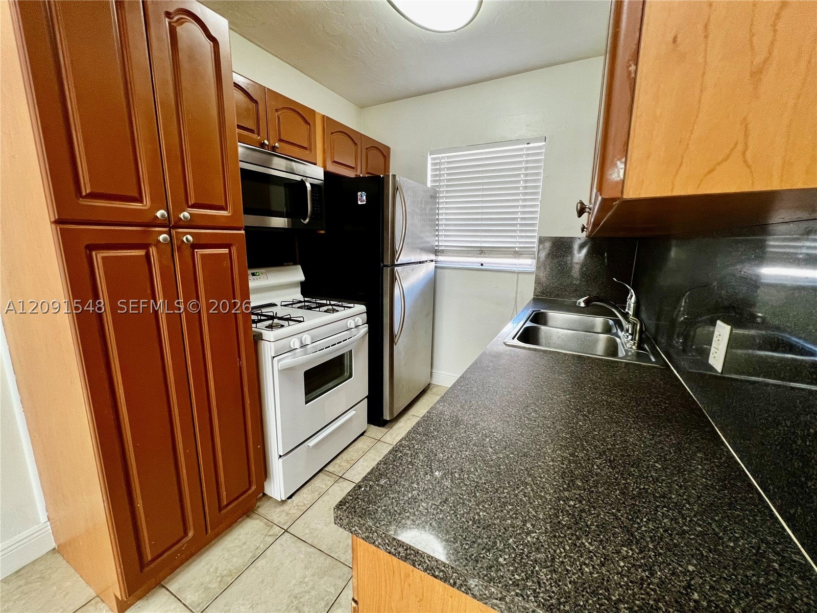 2072 NE 169th St 8