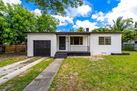 8935 NW 10th Ave Miami FL 33150