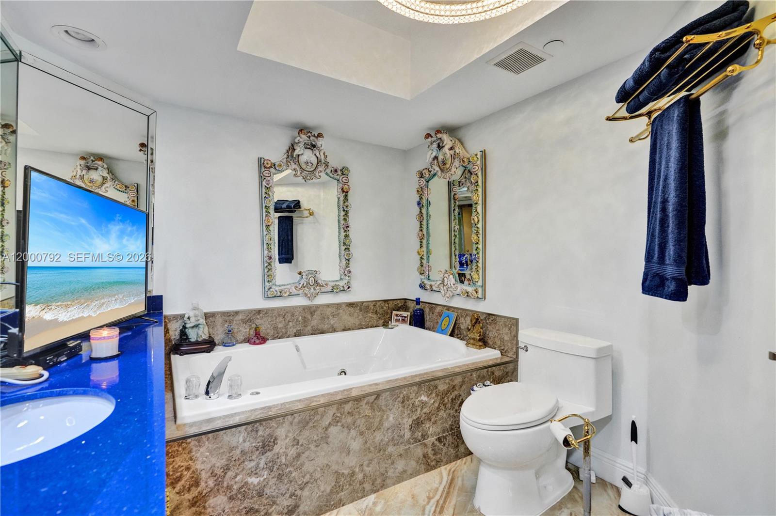 OCEANIA III CONDO - Residential