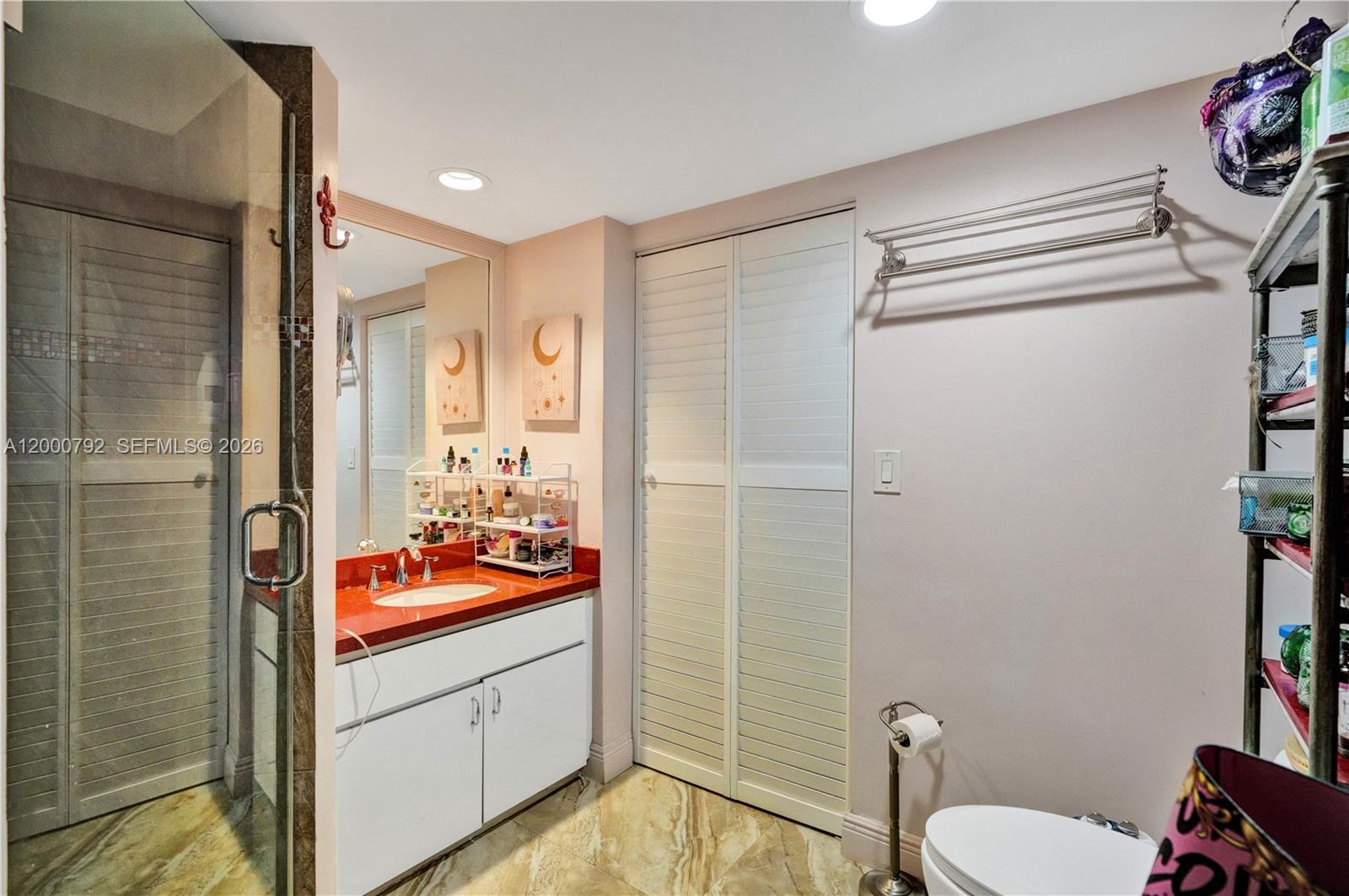 OCEANIA III CONDO - Residential