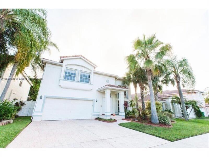 Property for Sale at 164 Granada Ave, Weston, Broward County, Florida - Bedrooms: 5 
Bathrooms: 4  - $820,000