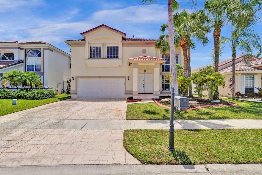 *UNIQUE OPPORTUNITY IN WESTON* YES! This 5-bedroom 4-bath home in the heart of Weston has everything you need! High ceilings and tons of natural light, open and welcoming. Downstairs bedroom with a full bath, perfect for guests or office, the huge master suite with walk-in closets for plenty of storage.
The PRIVATE POOL and backyard are great for entertaining or just relax after a long day. Plus, you’ll have access to the Bonaventure Club, where you can enjoy tennis, bowling, racquetball, a gym, and more. And with top-rated schools nearby, this home is in a fantastic location. Low HOA! This home has it all! Hurry This rare find won’t last!