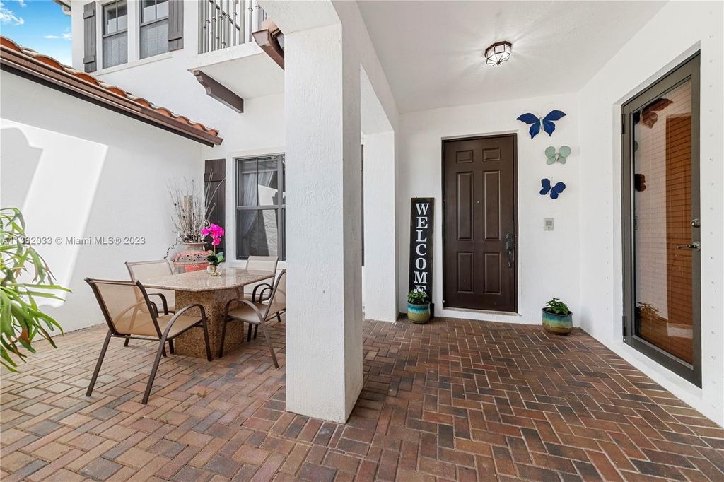 Photo of 2841 NW 82nd Way, Cooper City, FL 33024 (MLS # A11362033)