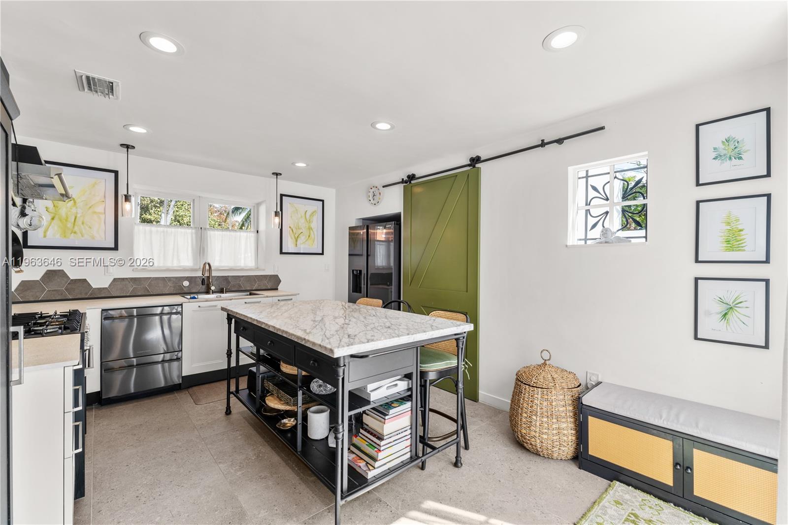 CORAL GABLES RIVIERA SEC - Residential