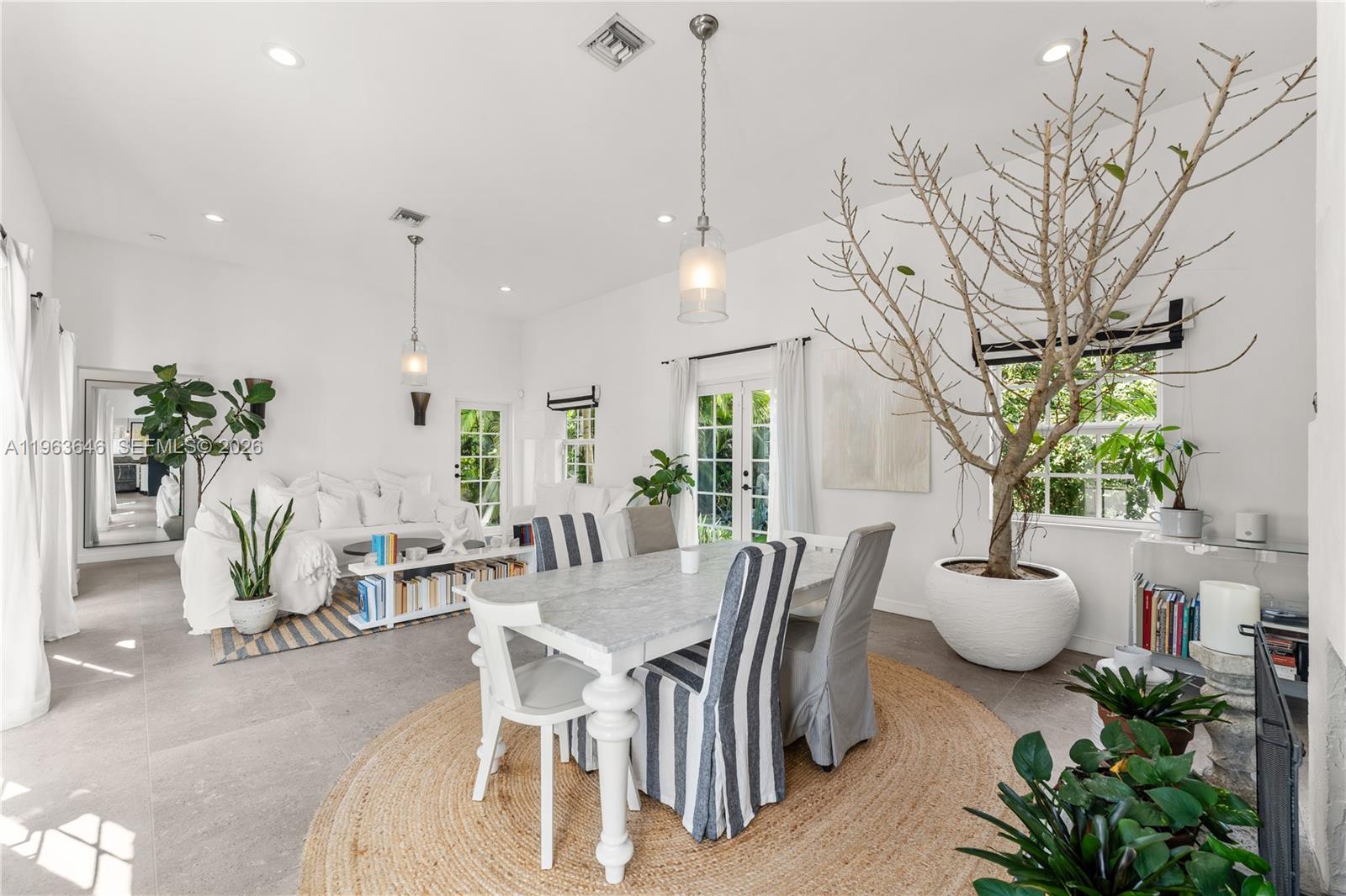 CORAL GABLES RIVIERA SEC - Residential