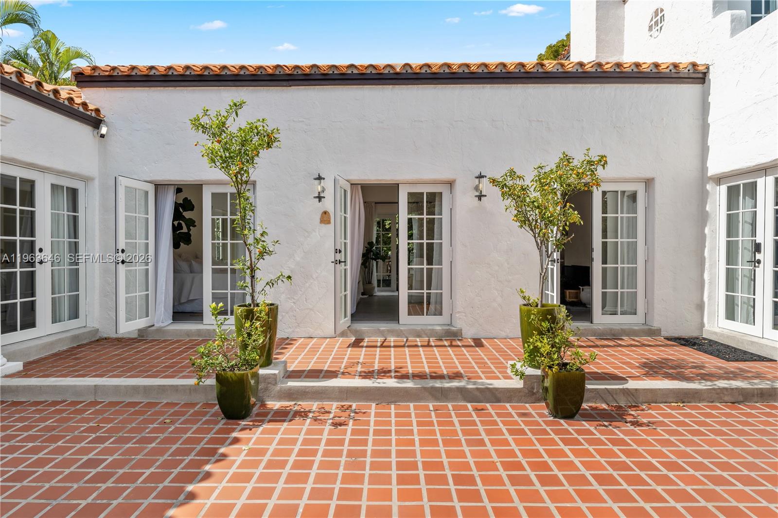 CORAL GABLES RIVIERA SEC - Residential