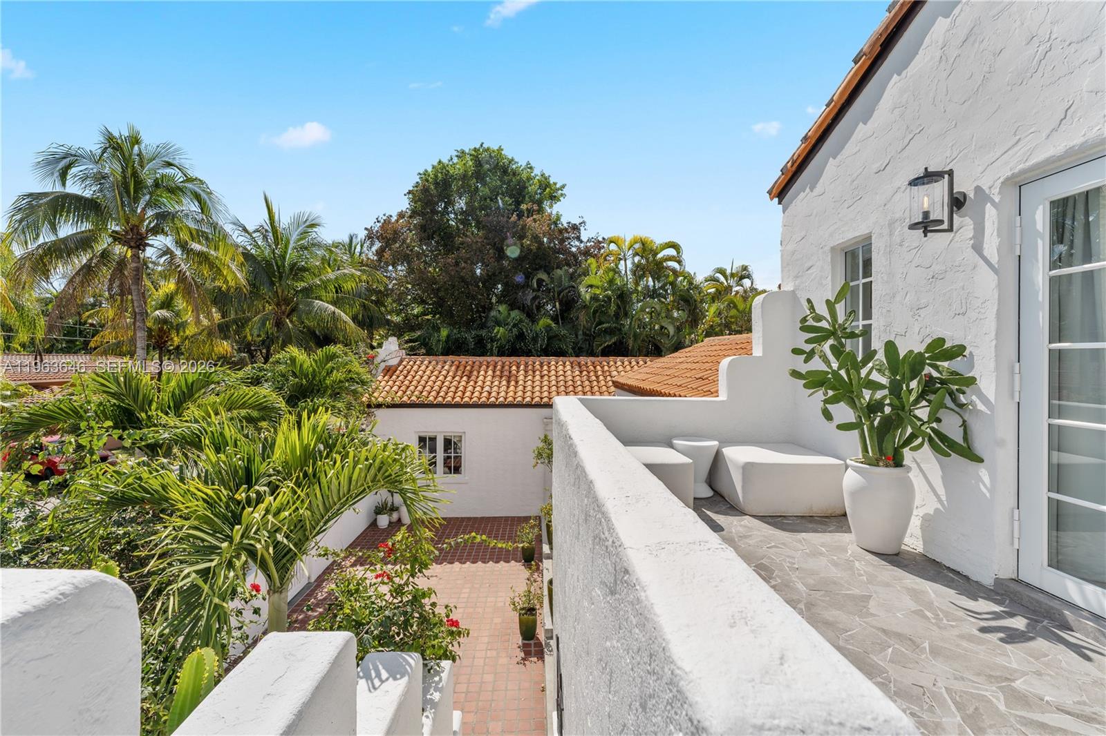 CORAL GABLES RIVIERA SEC - Residential