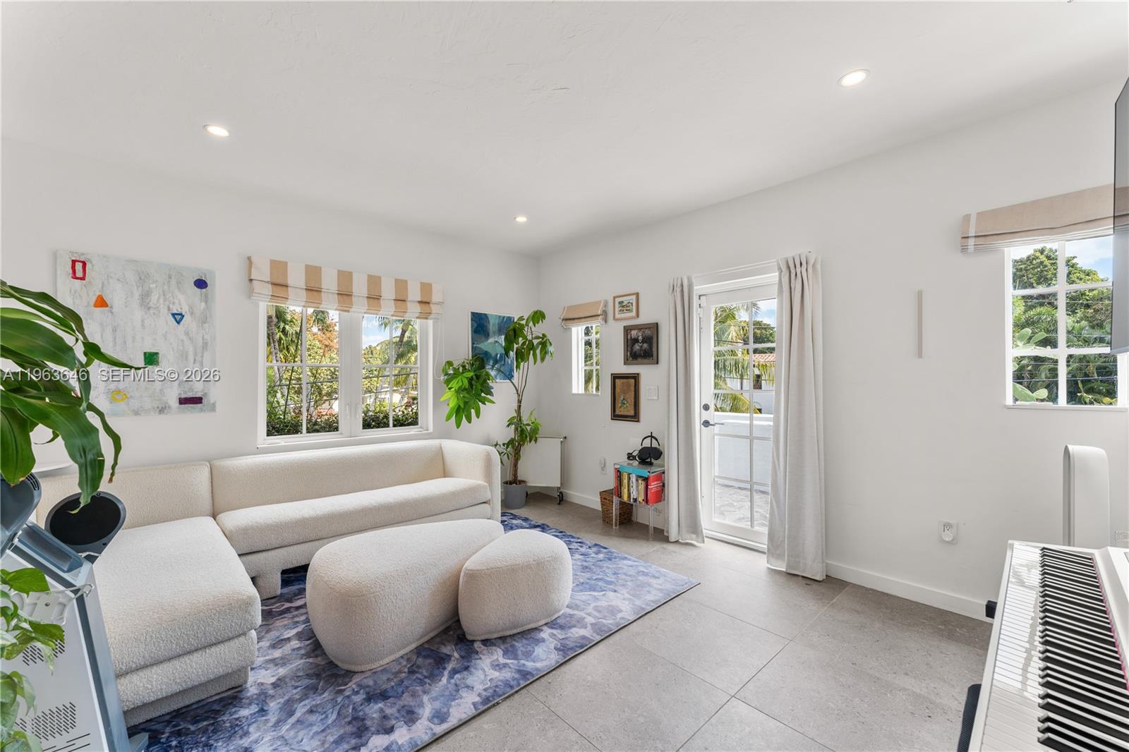 CORAL GABLES RIVIERA SEC - Residential