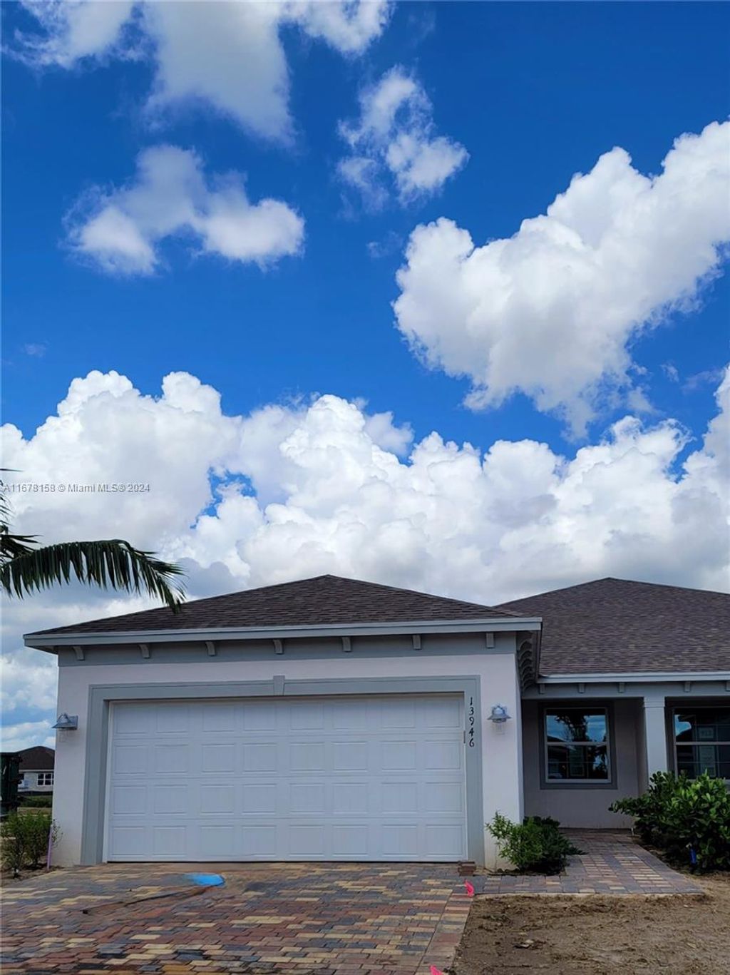 Photo of 13946 SW Gingerline Dr, Port Saint Lucie, FL 34987 (MLS # A11678158)