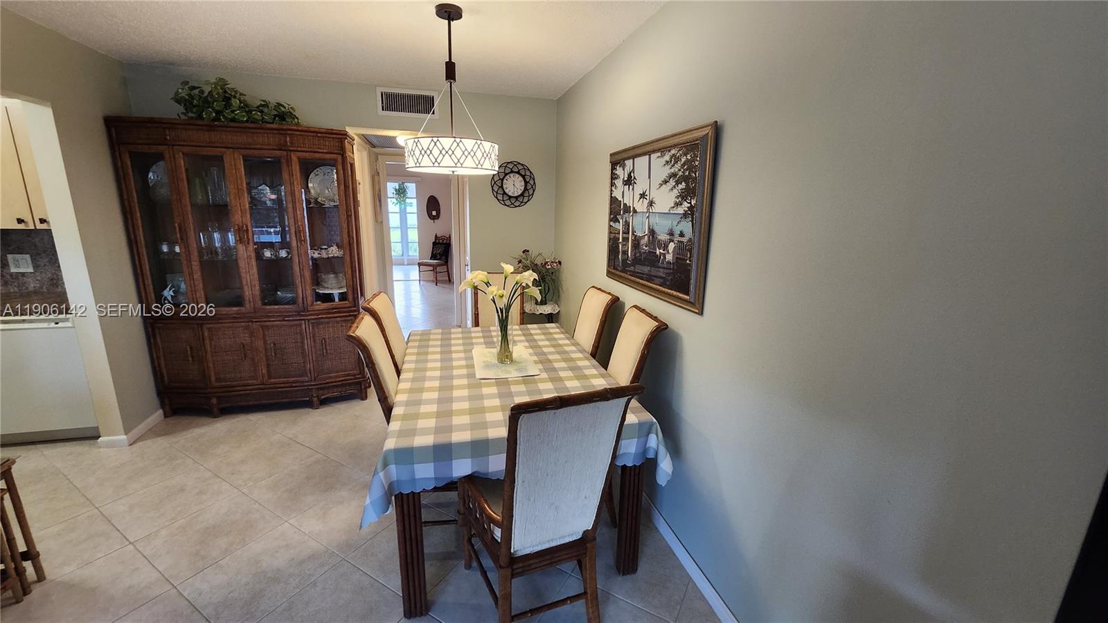 CAMBRIDGE F CONDO - Residential