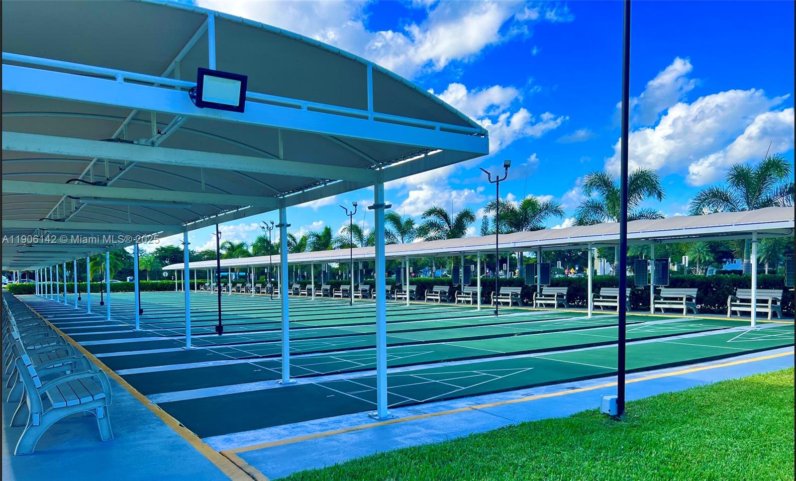 CAMBRIDGE F CONDO - Residential