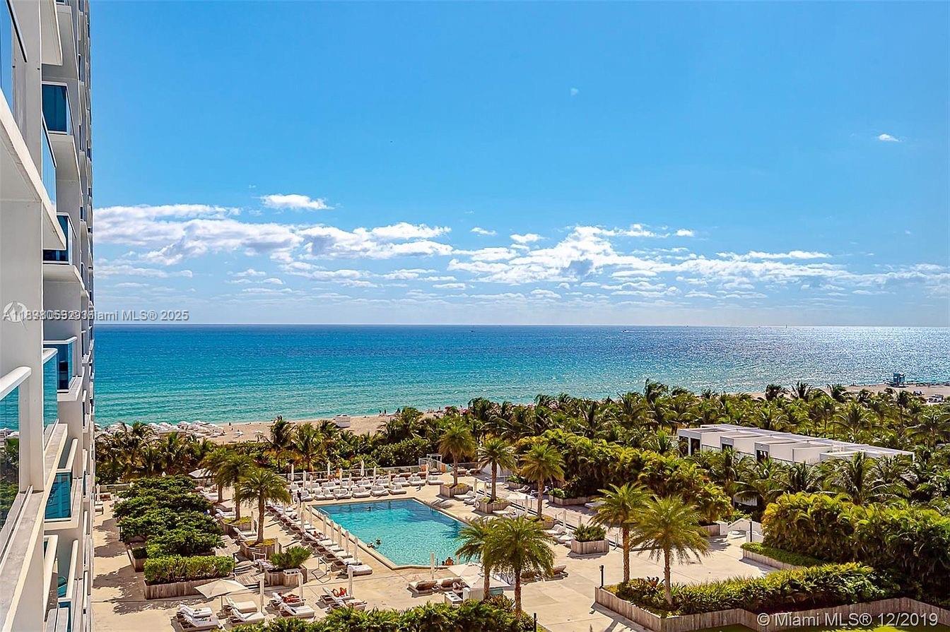 RONEY PALACE CONDO - Residential Lease