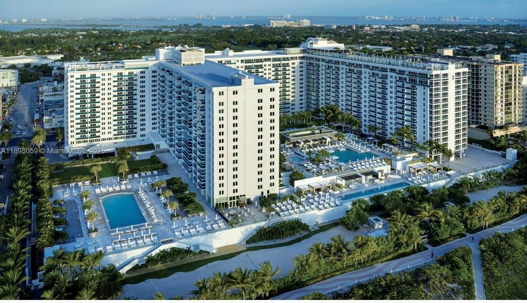 RONEY PALACE CONDO - Residential Lease