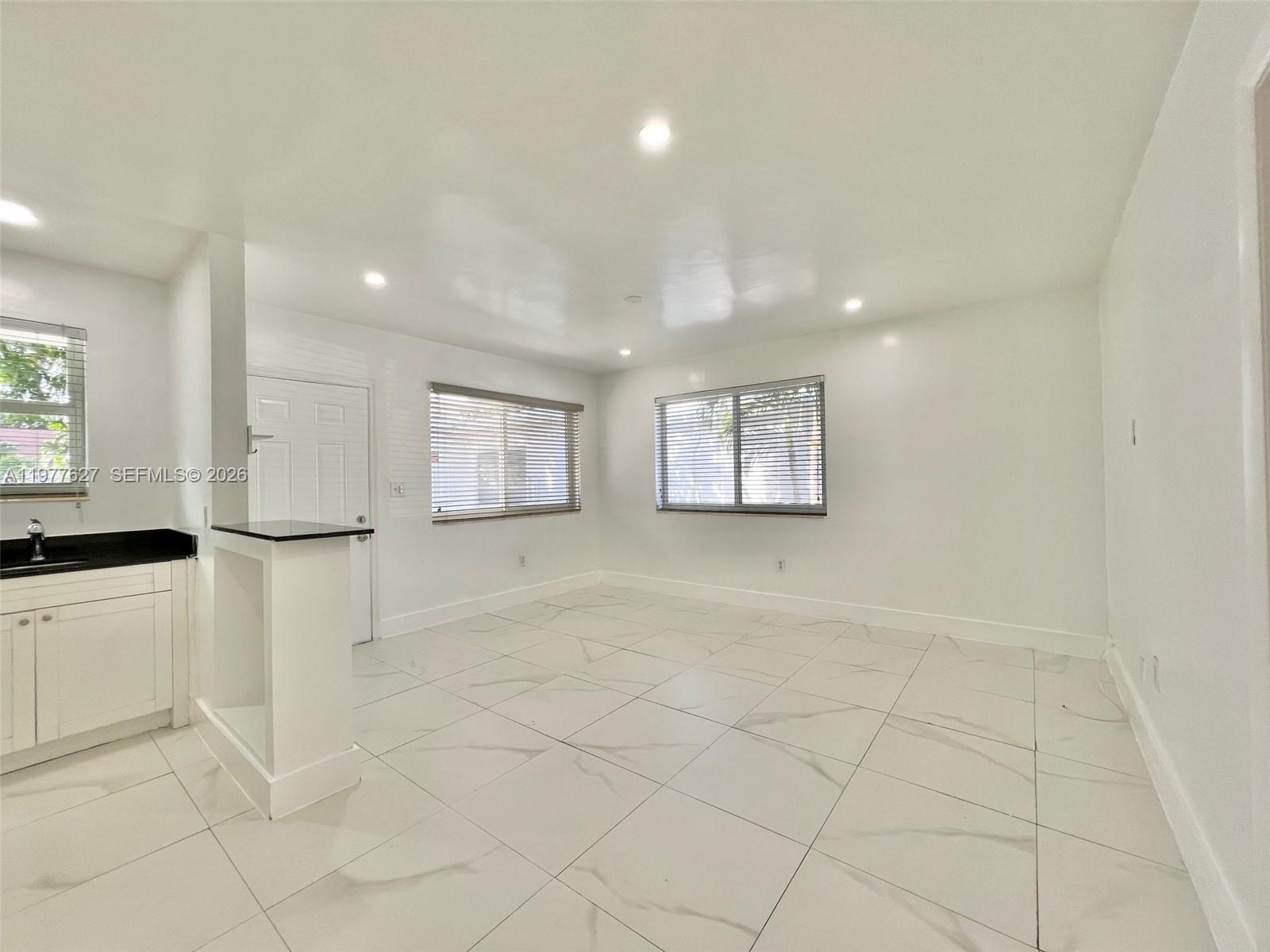 LITTLE RIVER GARDENS - Residential Lease