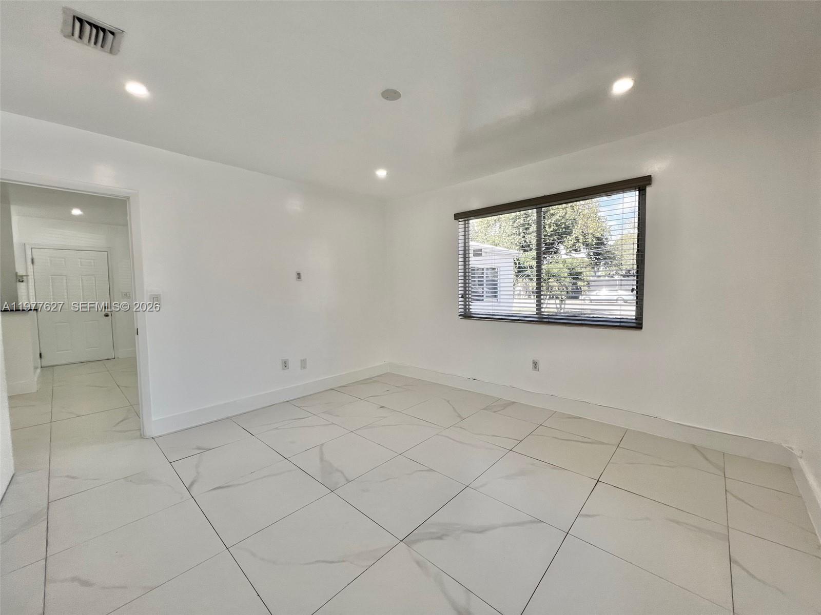 LITTLE RIVER GARDENS - Residential Lease