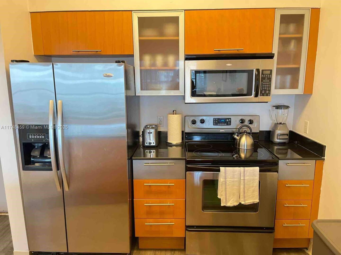 OPERA TOWER CONDO - Residential