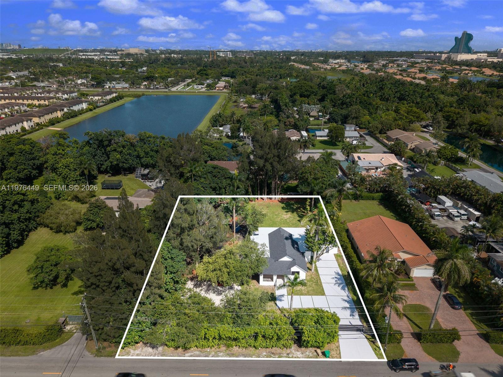 EVERGLADE LAND SALES CO R - Residential Lease