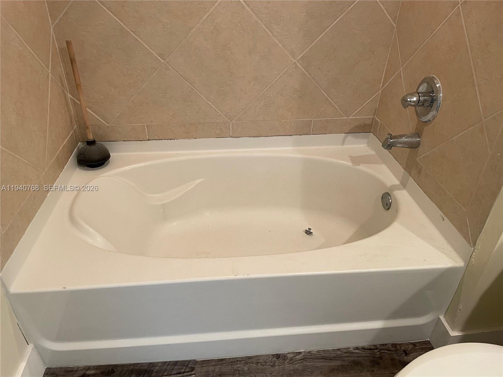 ONE MIAMI EAST CONDO - Residential Lease