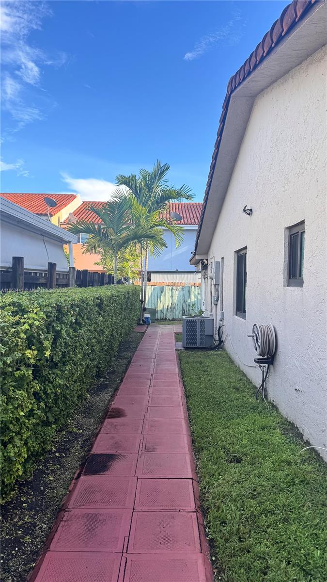 Run, don't walk! Spacious 1/1 in extremely centric location! Full kitchen and all utilities included! Located close to FIU, Doral, Fontainebleau, Turnpike for easy commuting, public transportation, Dolphin mall and international mall, grocery stores, restaurants and more! Move in right away, no association approval required. Only 1st and security to move in.