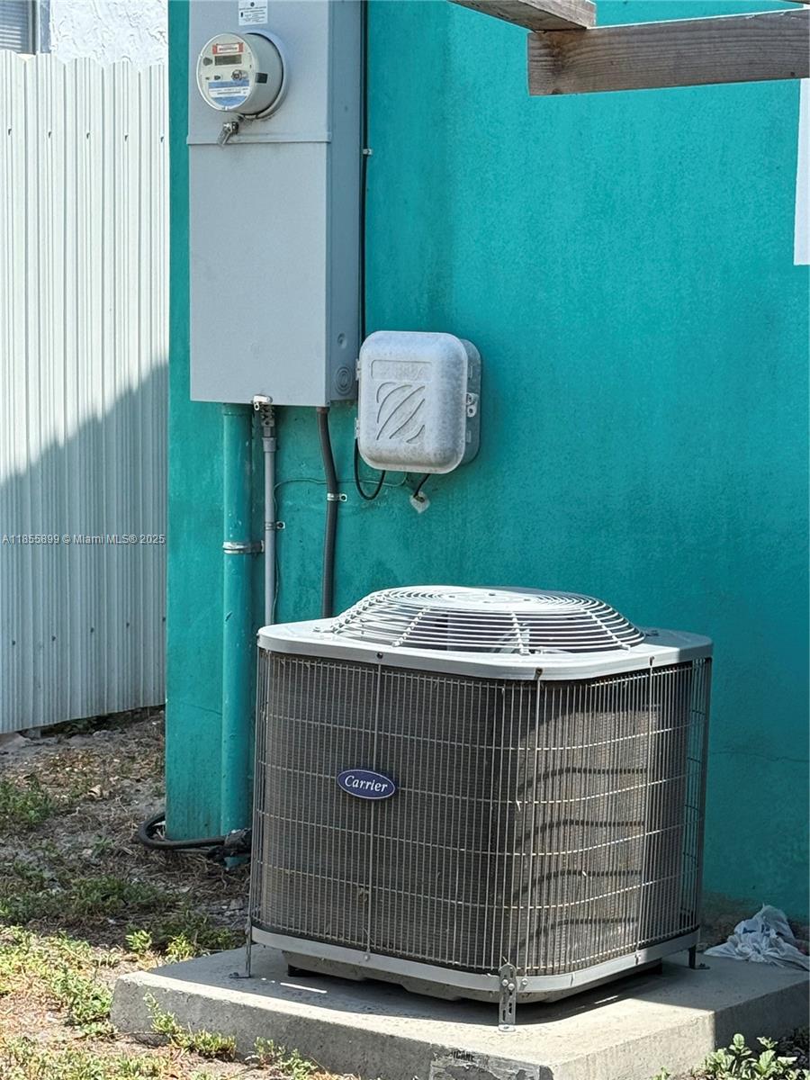 NORTH PALM BCH 2 - Residential