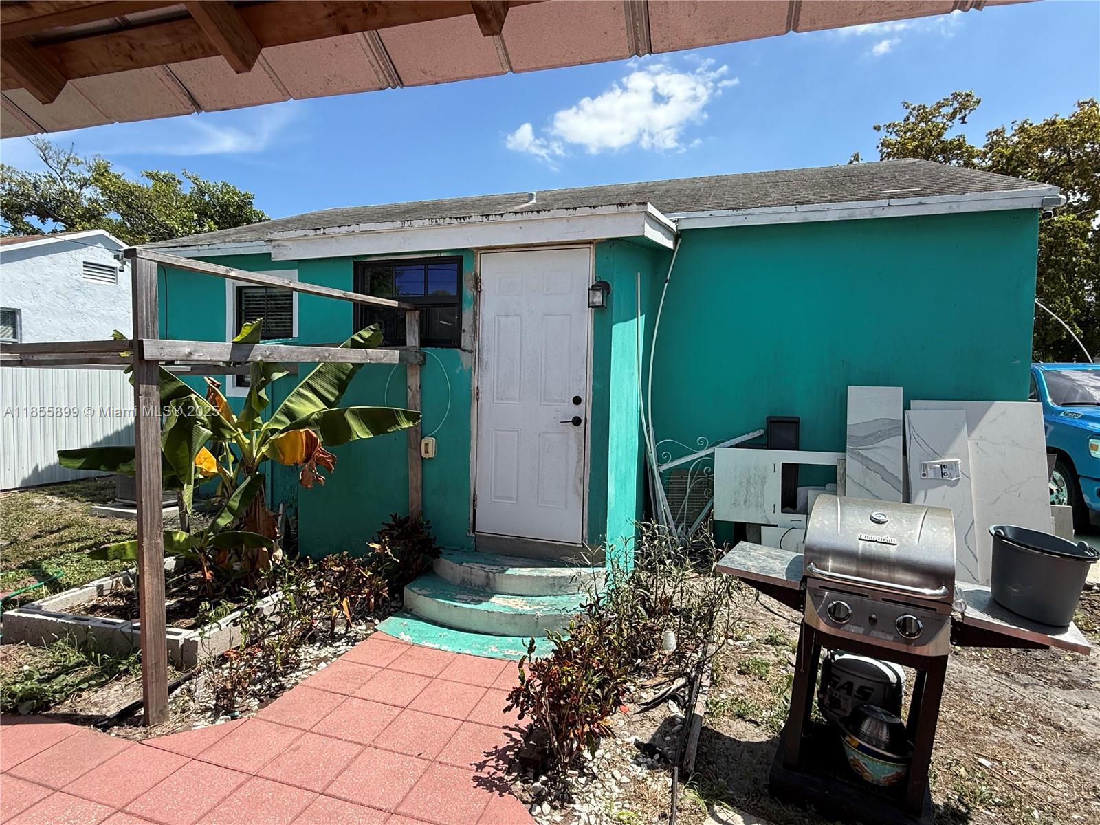 NORTH PALM BCH 2 - Residential