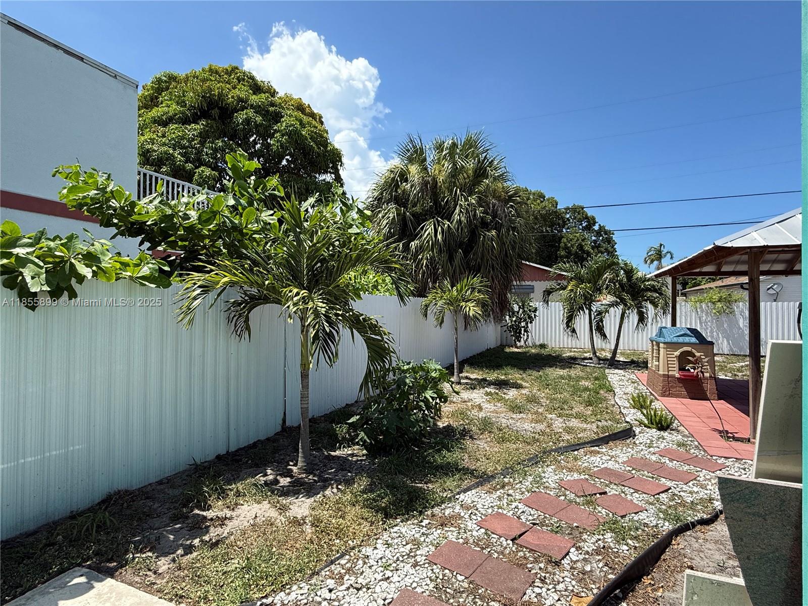 NORTH PALM BCH 2 - Residential