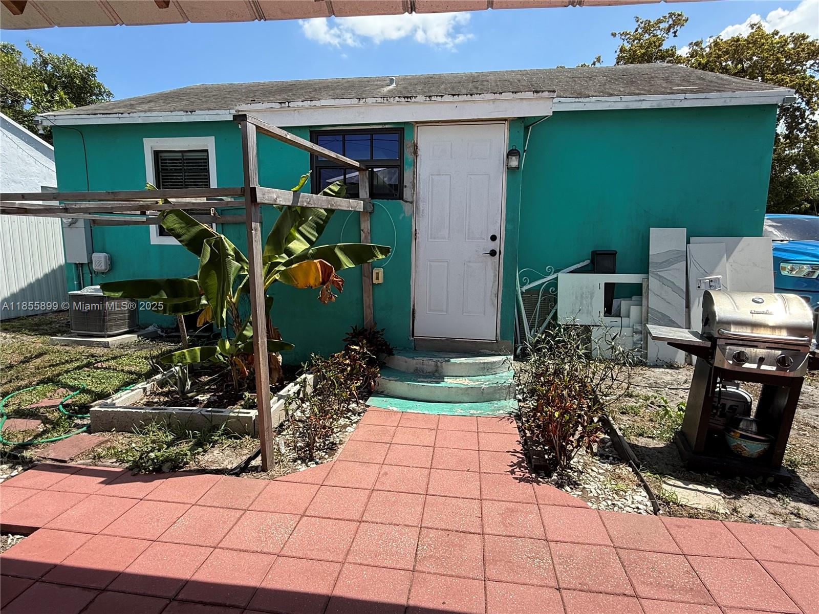 NORTH PALM BCH 2 - Residential
