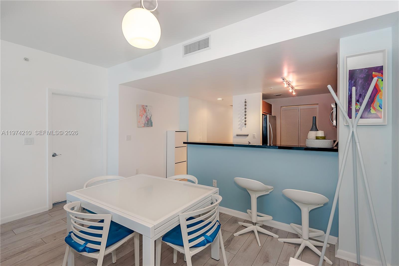 VIZCAYNE NORTH CONDO - Residential