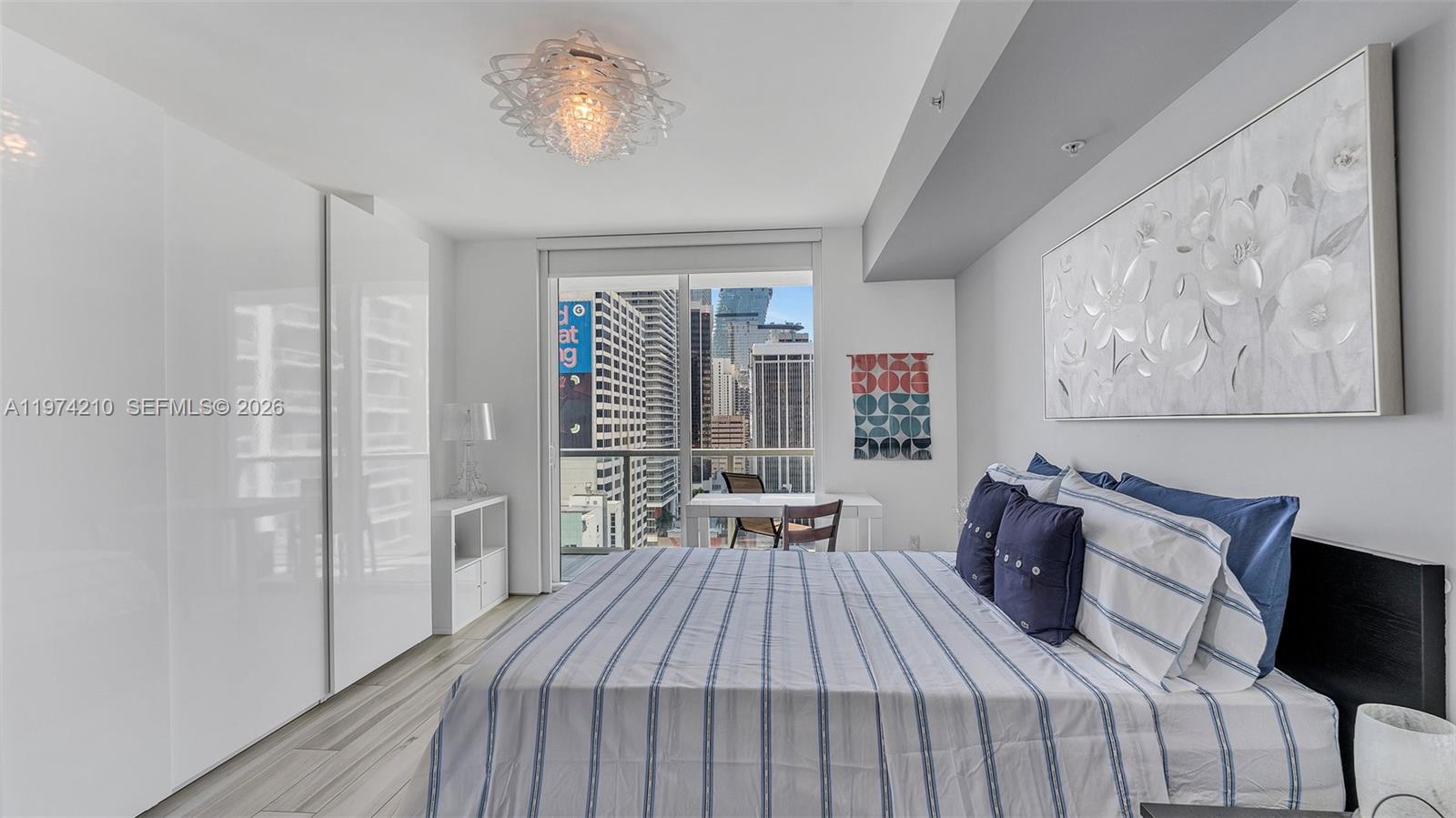 VIZCAYNE NORTH CONDO - Residential