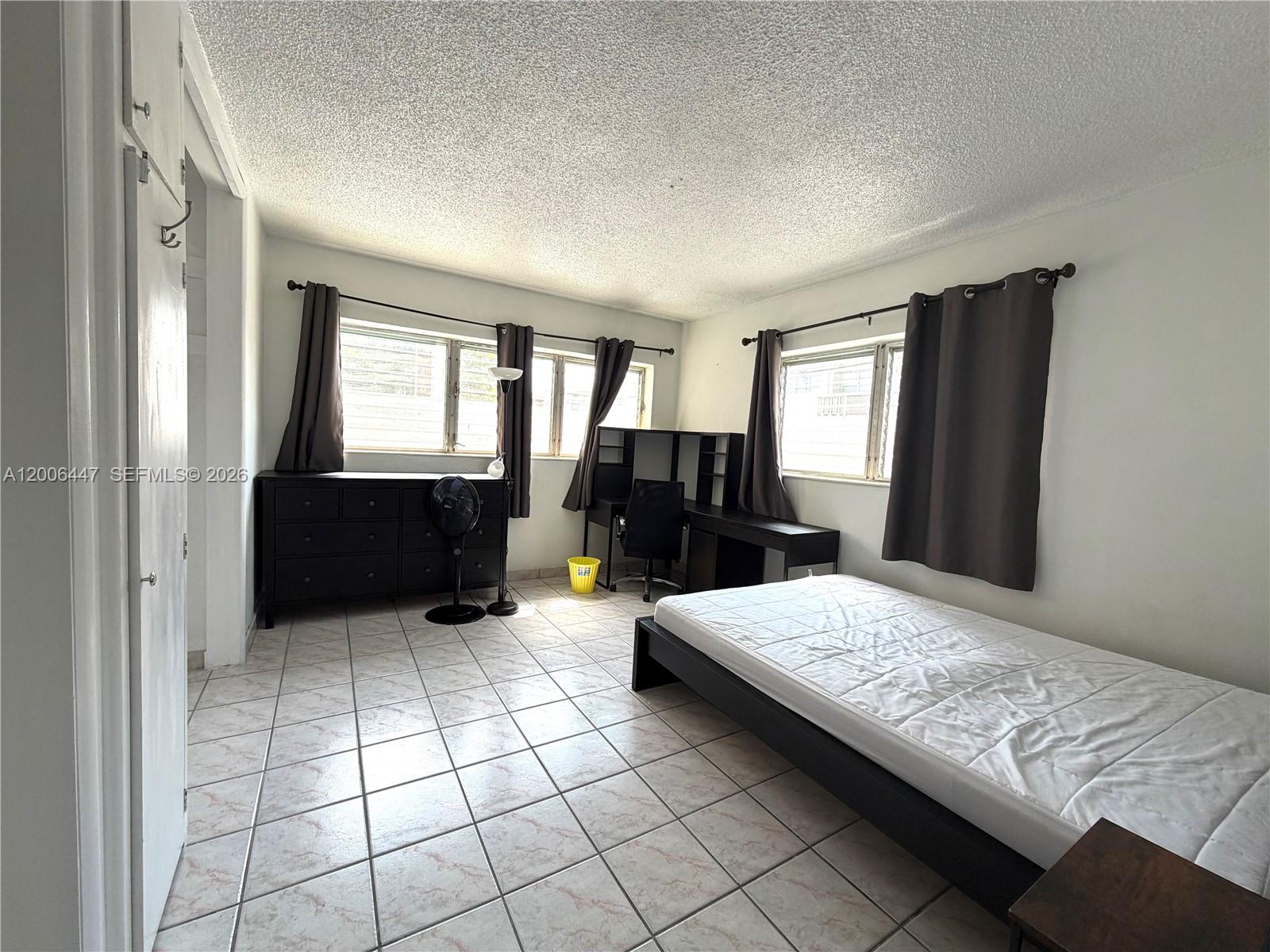 1430 NE 170th St 225