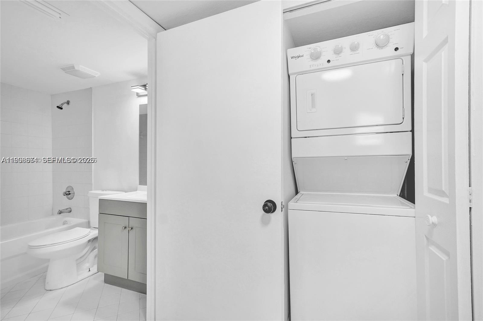 MONTEREY AT MALIBU BAY CO - Residential Lease