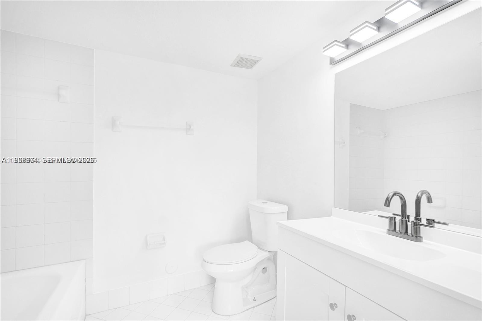 MONTEREY AT MALIBU BAY CO - Residential Lease