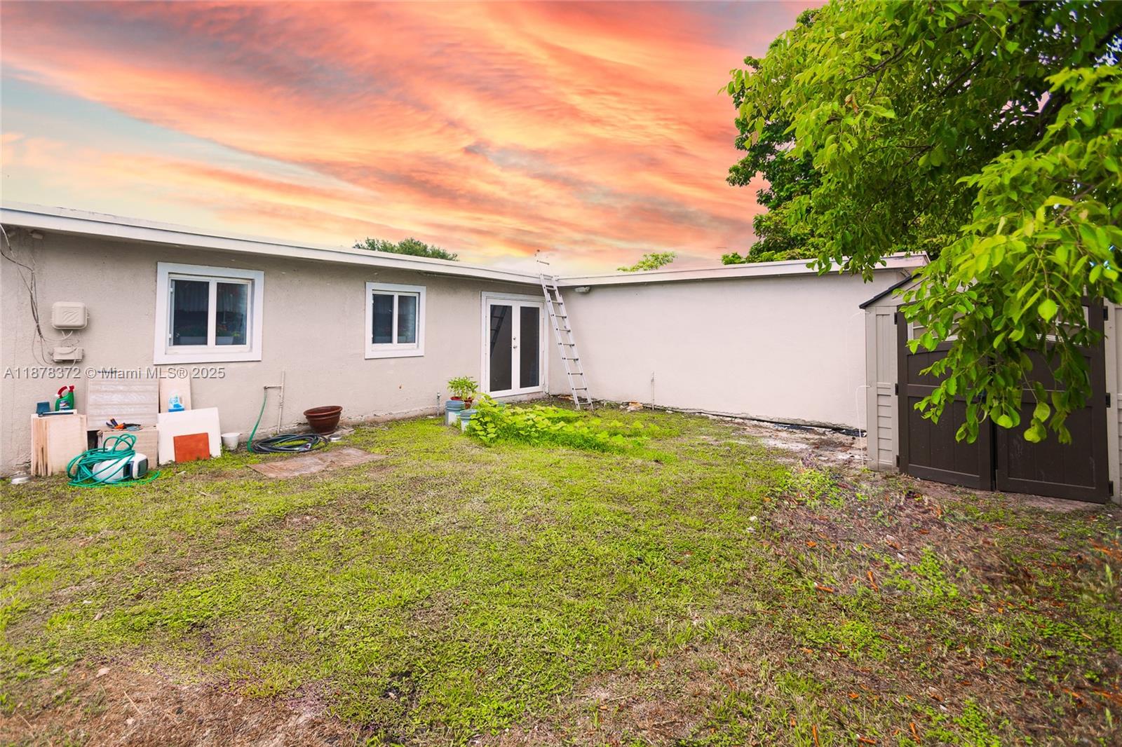 MYRTLE GROVE 1ST ADDN - Residential