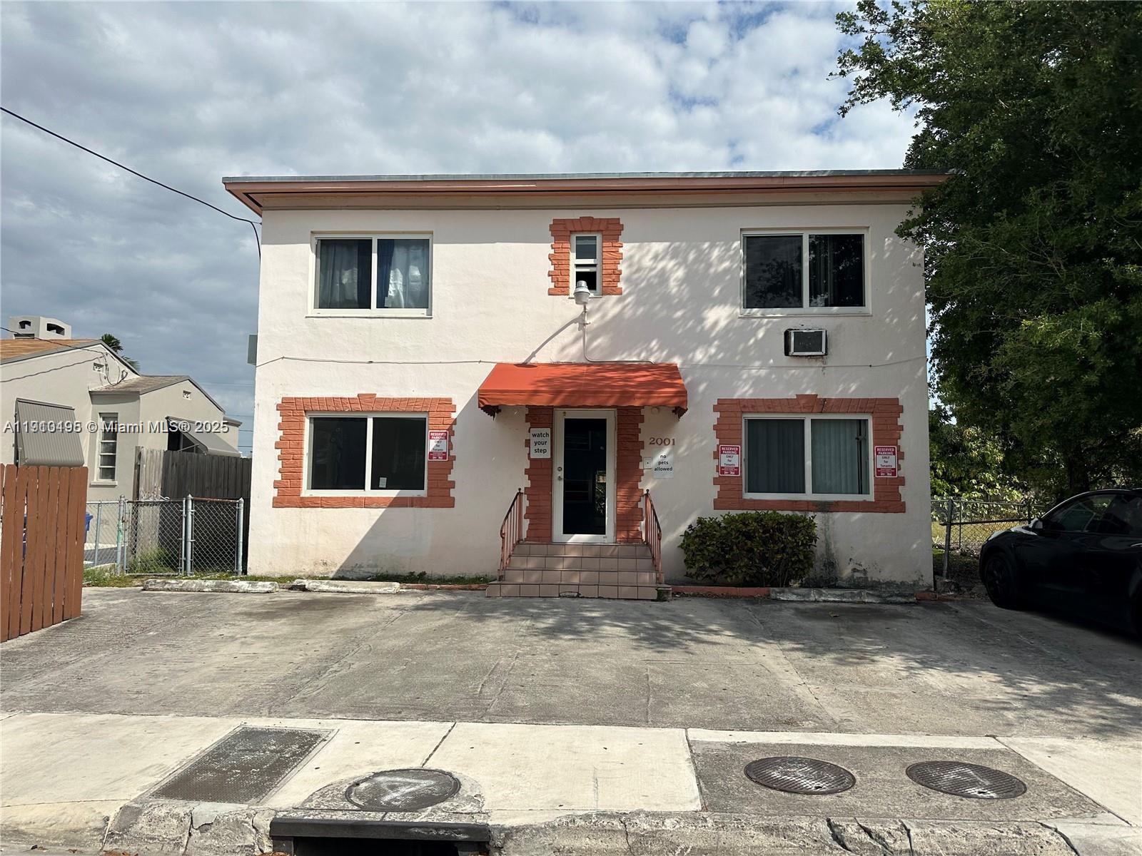 EVANSTON HEIGHTS - Residential Lease