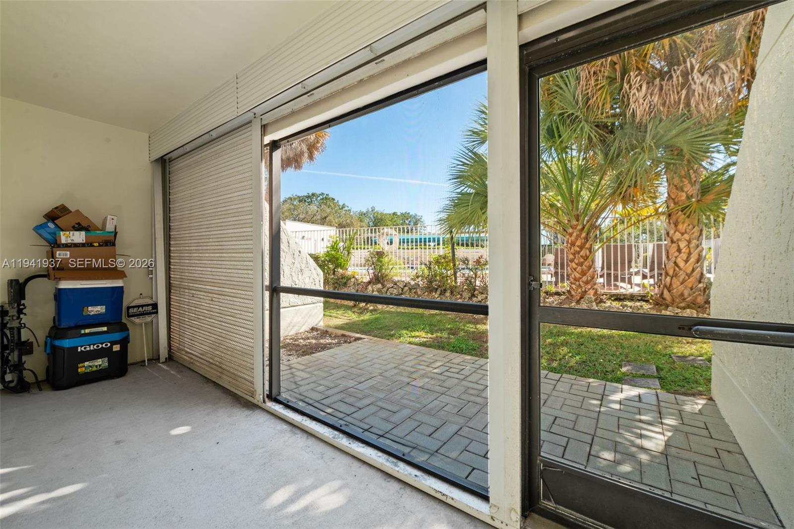 BUILDING FOUR OF RACQUET - Residential