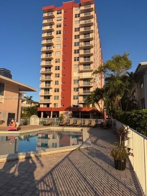 Photo of 3161 S Ocean Dr #809, Hallandale Beach, FL 33009 (MLS # A11964393)