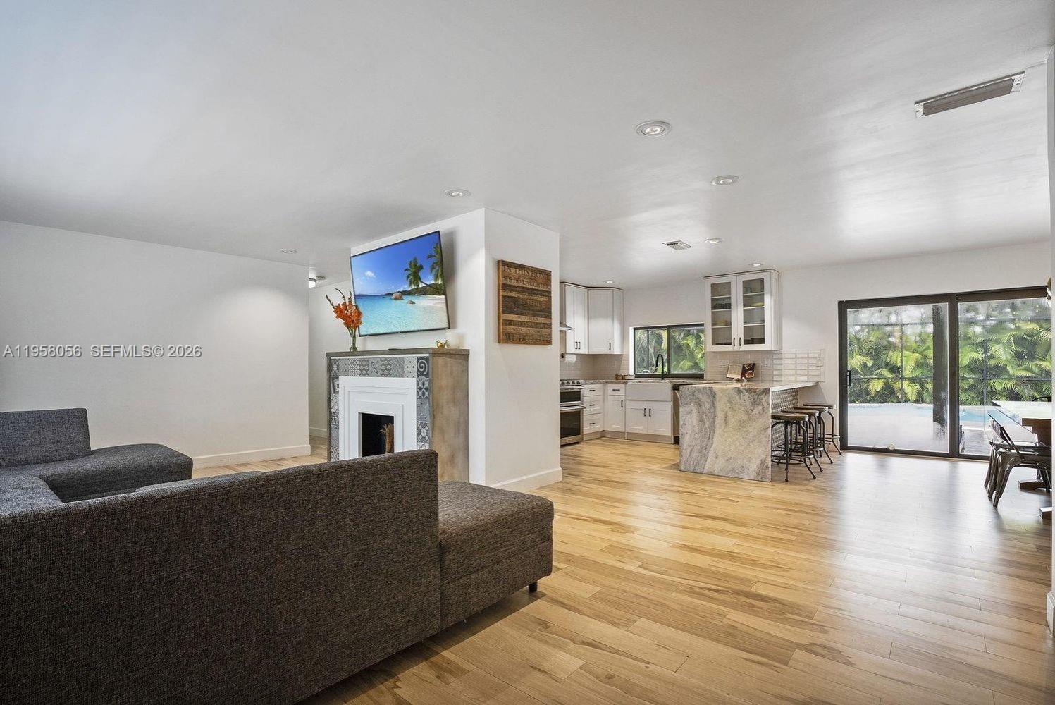 PINEWOOD ESTATES FIRST AD - Residential