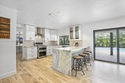 Tiny photo for 8705 SW 176th St, Palmetto Bay, FL 33157 (MLS # A11958056)