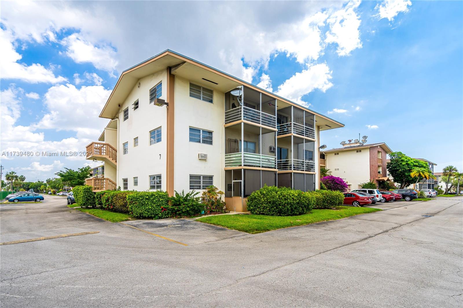 MAR-LEN GARDENS NO 7 CORP - Residential